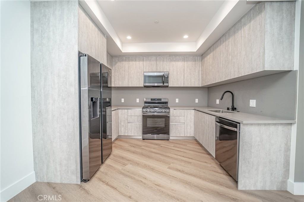 2828 London St #2828-308 - Photo 6 of 29