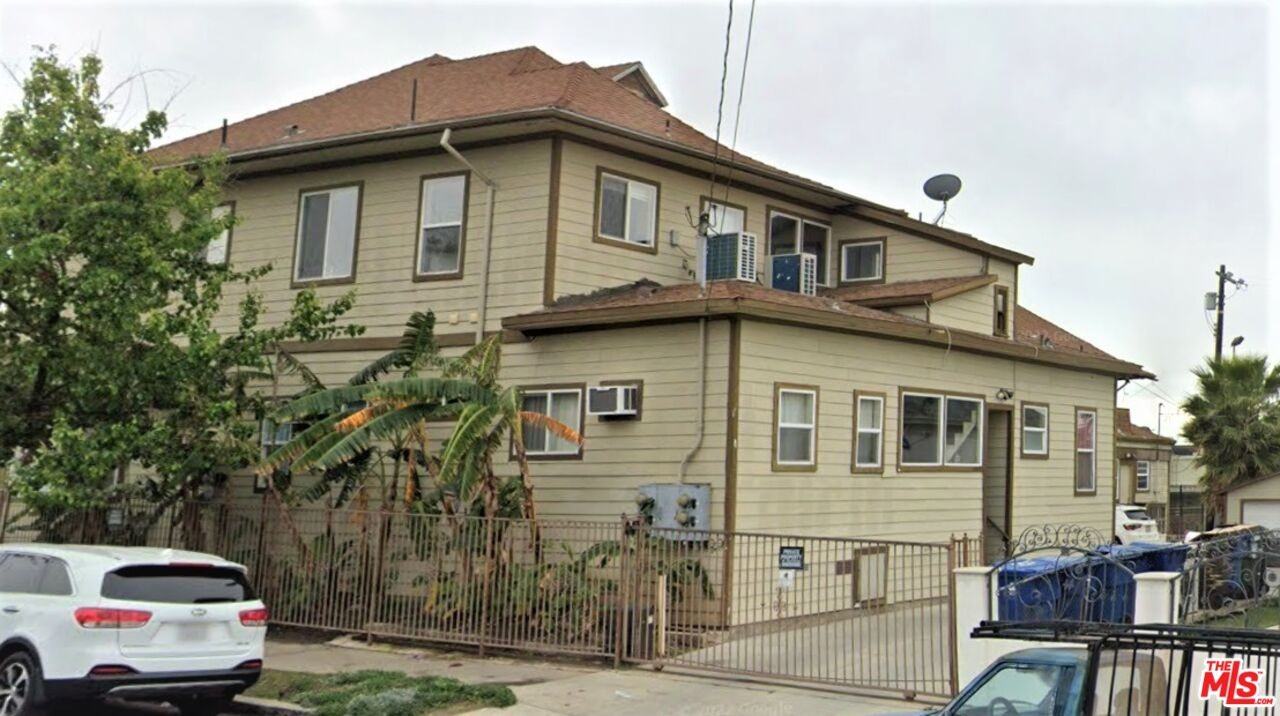 123 North Benton Way #123 - Photo 2 of 13