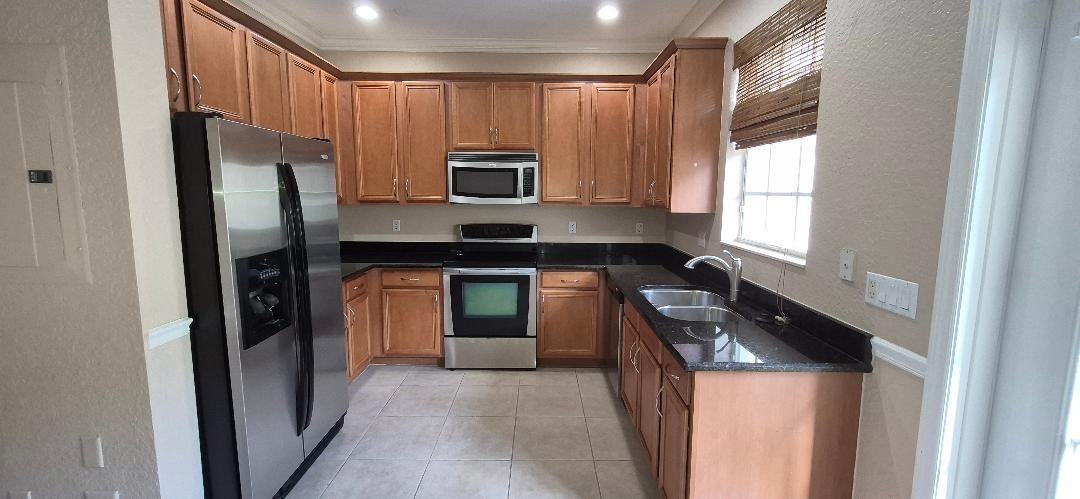 175 E Bay Cedar Cir #175 - Photo 2 of 20