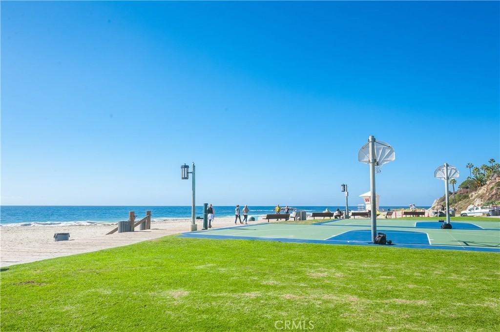 251 Lower Cliff Drive #251-15 - Photo 4 of 10