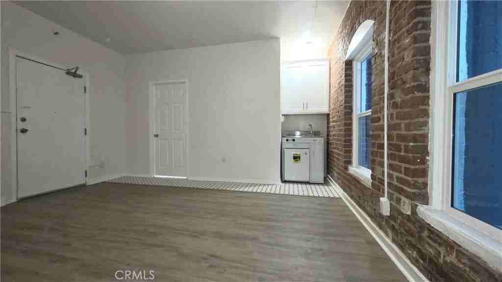 3408 West Sunset Boulevard #3408-106 - Photo 3 of 5