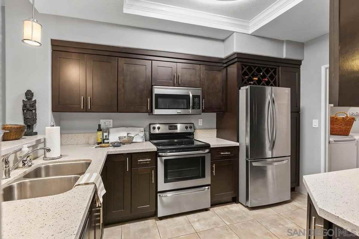 7274 Shoreline Drive #7274-118 - Photo 3 of 35
