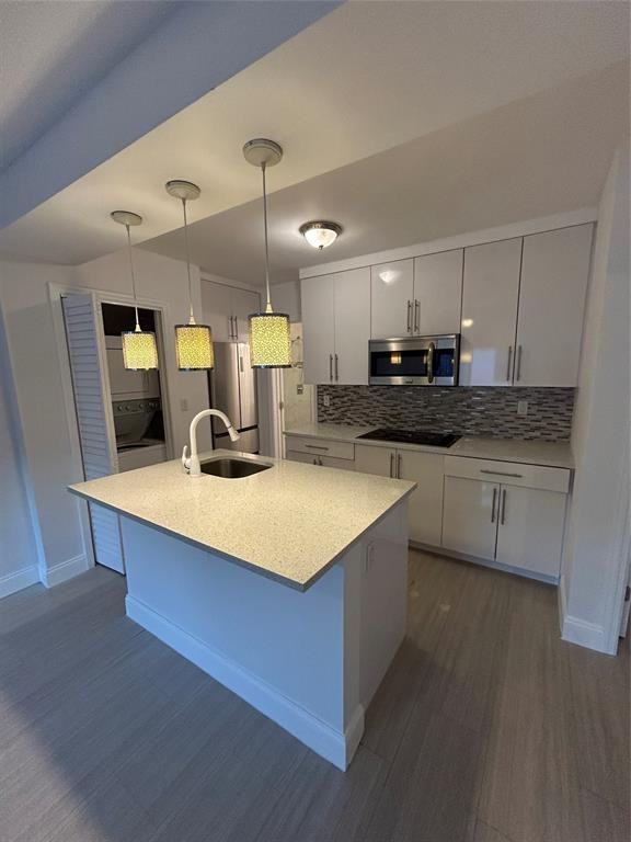 914 Northeast 15th Avenue #914-3 - Photo 2 of 14