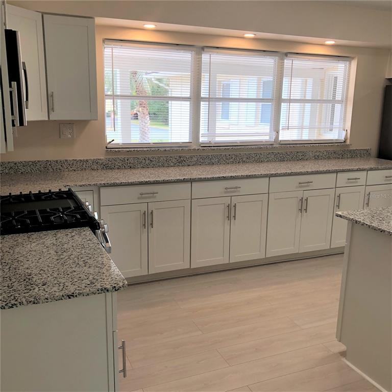 603 Bahia Cir #603 - Photo 2 of 27