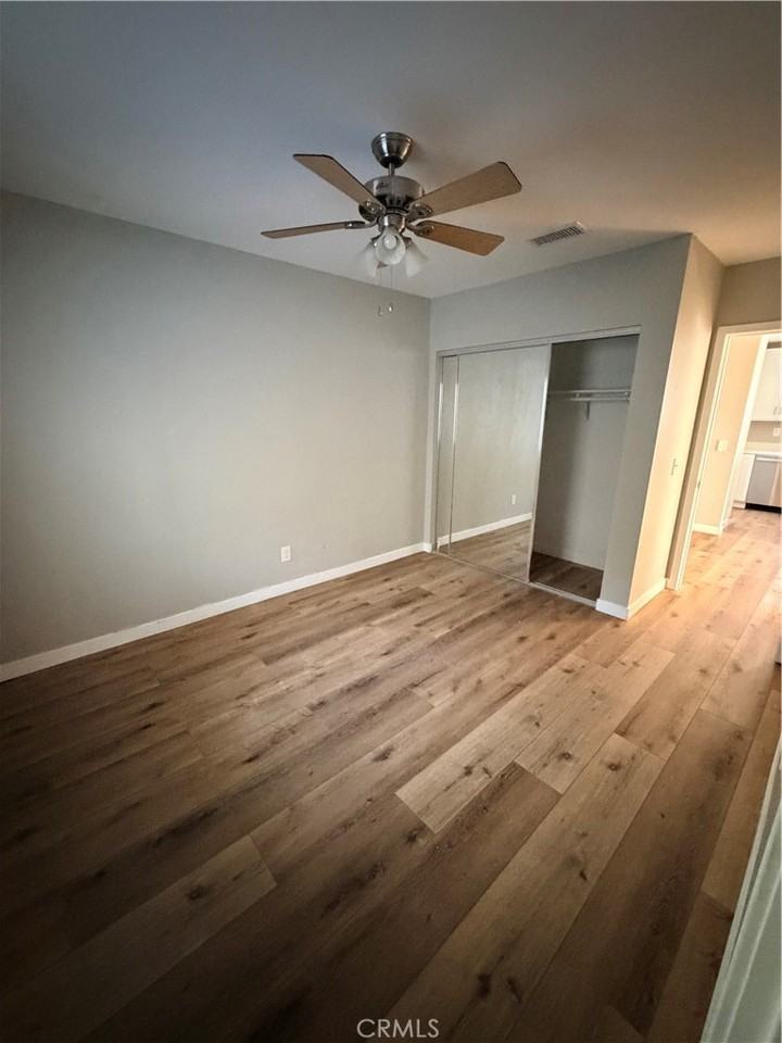 4033 Linwood Place #4033 - Photo 5 of 10