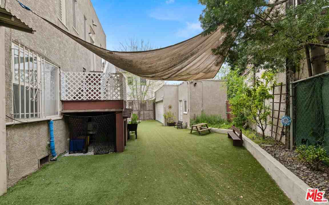 6255 W Olympic Blvd #6255 - Photo 7 of 17