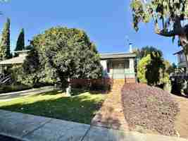 featured image of 252 Stoakes Avenue #252