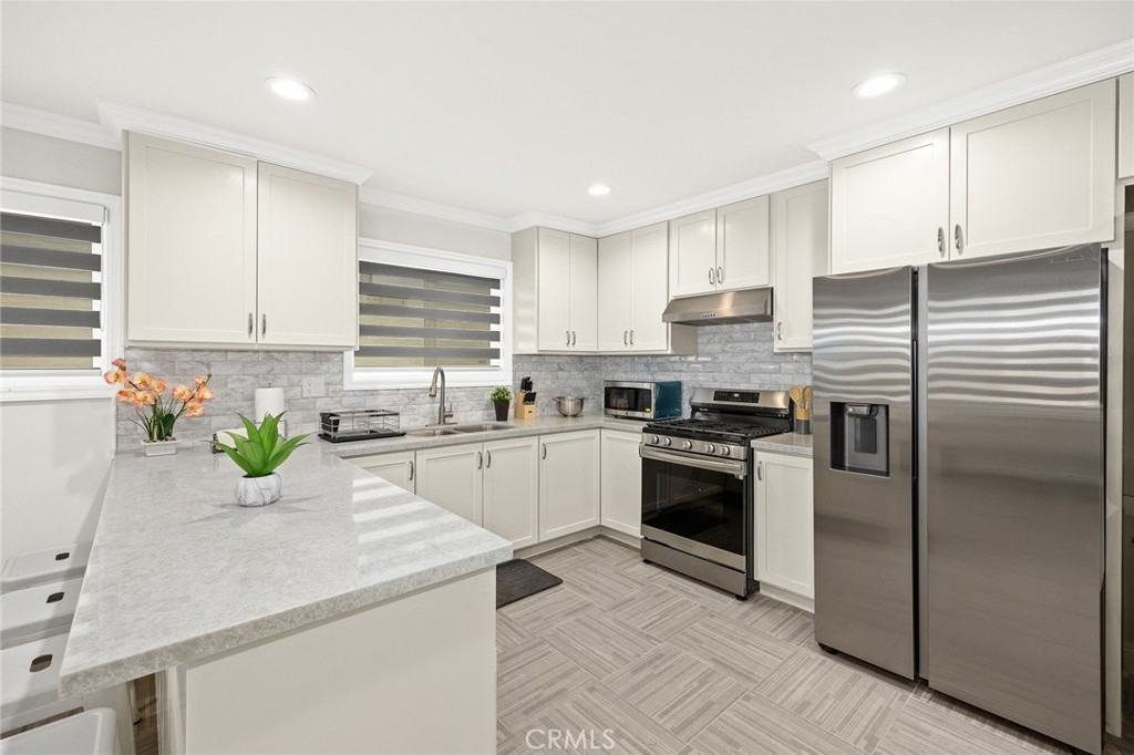 1503 Manley Dr #1503 - Photo 3 of 18