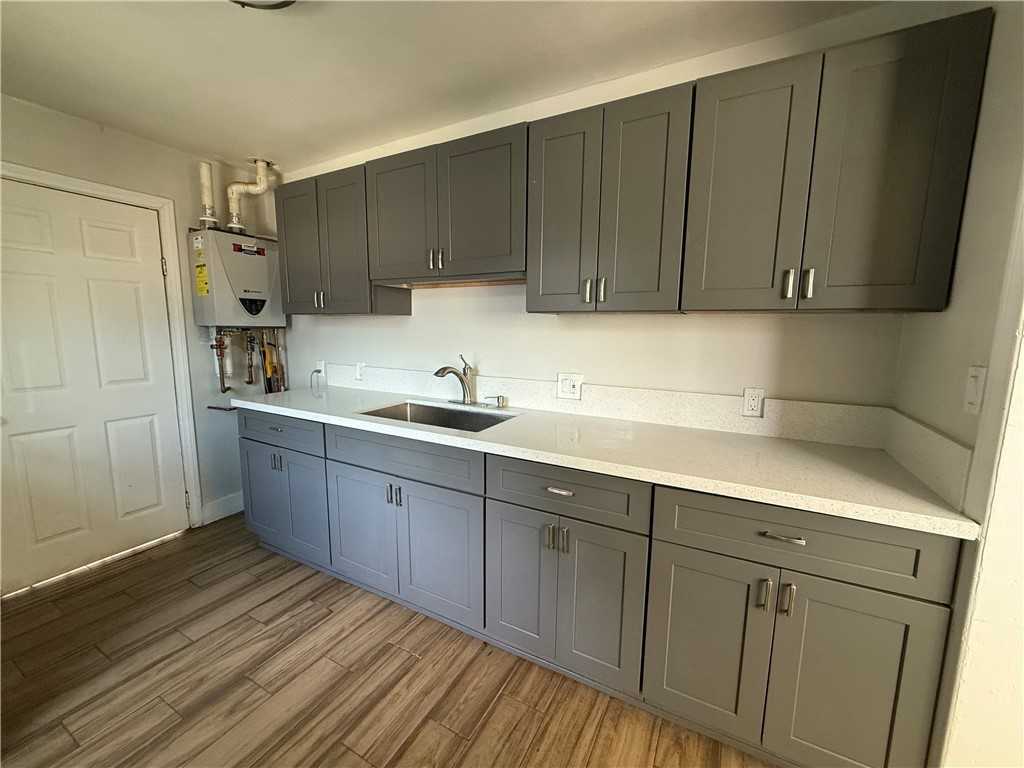 924 W Chestnut Ave #9241-2 - Photo 2 of 22