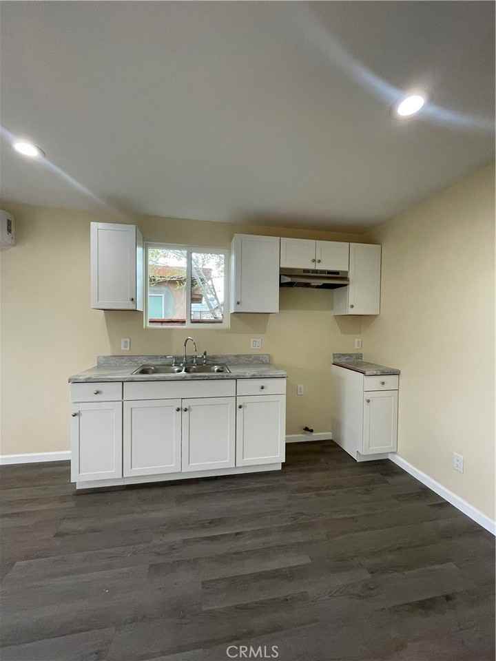 45124 Redwood Ave #45124 - Photo 7 of 16