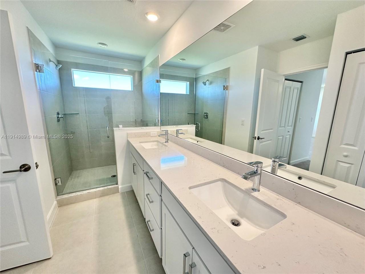 19689 Whispering Pines Rd #19689 - Photo 6 of 38