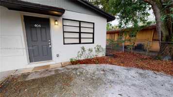 featured image of 404 Northwest 21st Terrace #404