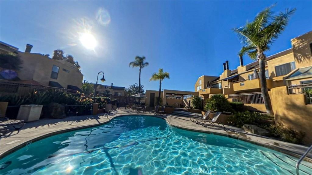 25671 Le Parc #25671-85 - Photo 3 of 17