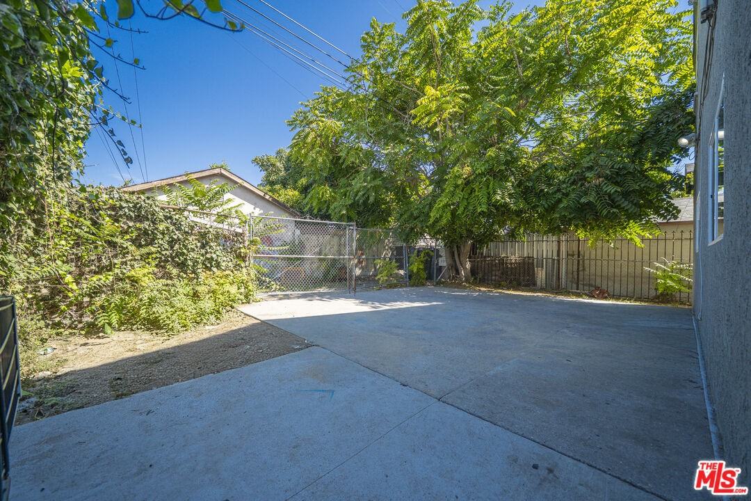 231 E 85th St #231-231 - Photo 3 of 50