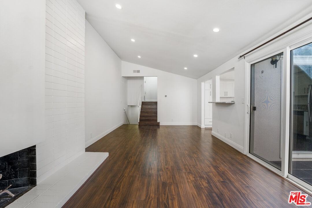 416 Bolero Way #416 - Photo 2 of 27