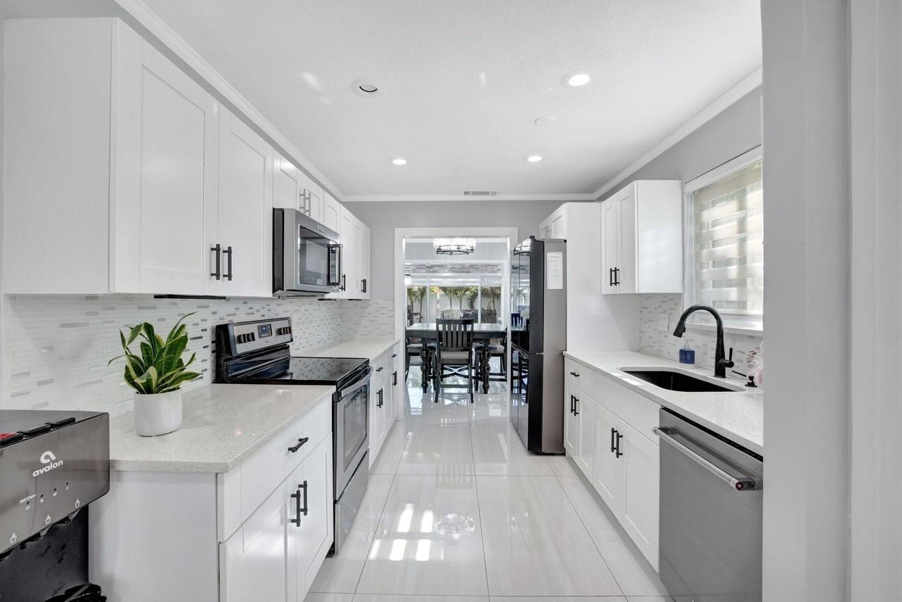 2260 Ne 62nd St #2260