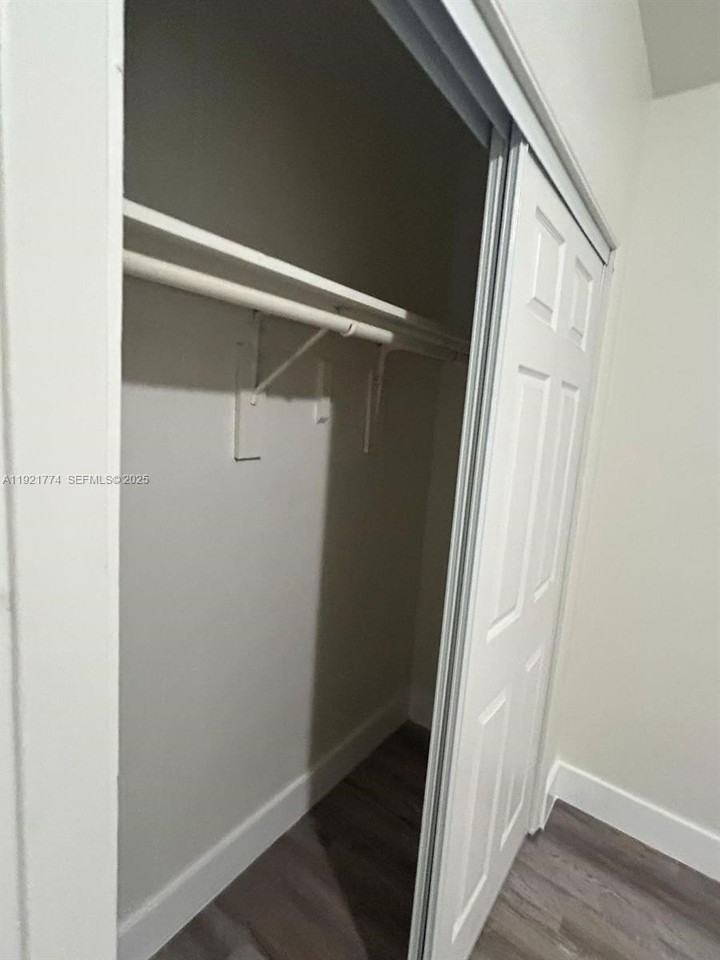 2931 Nw 47th St #2931-2931 - Photo 3 of 13