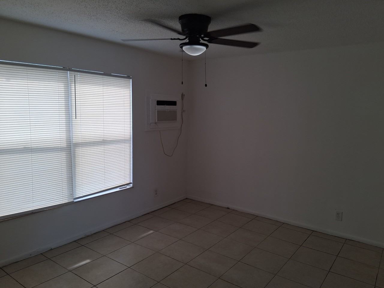 6000 Northwest 7th Street #6 - Photo 4 of 24