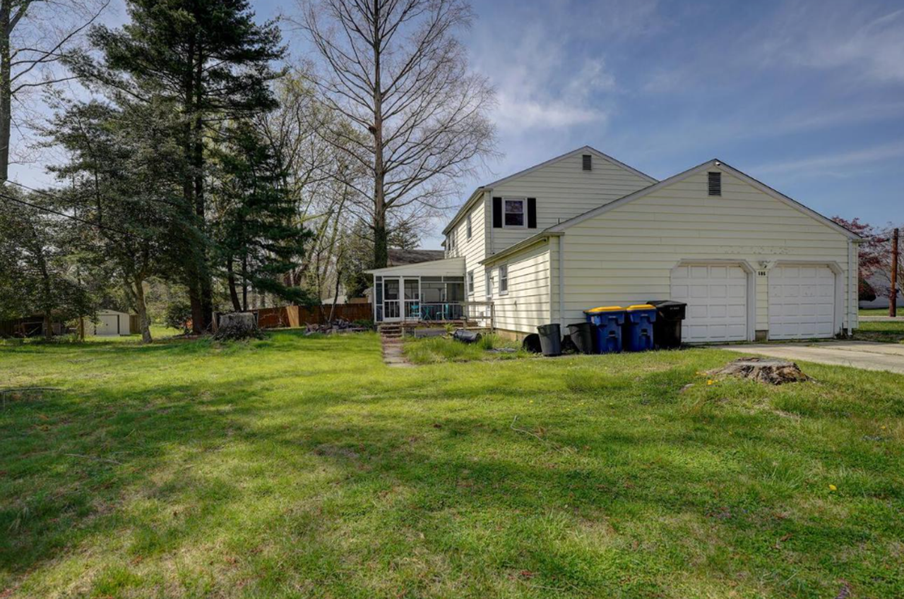 606 Wyoming Ave - Photo 3 of 26