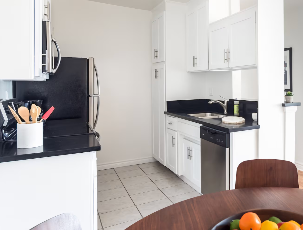 912-922 Cedar Ave. - Photo 7 of 7