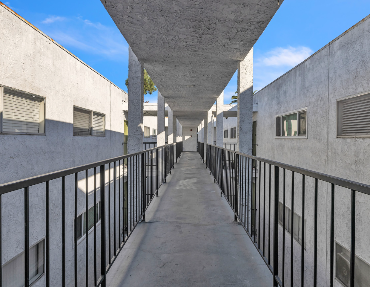 823 Linden Ave. - Photo 6 of 13