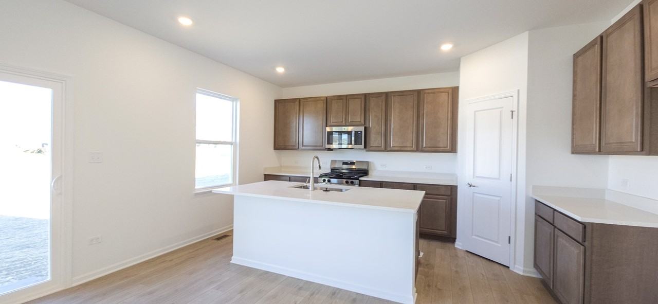 3756 Fender Street - Photo 5 of 22