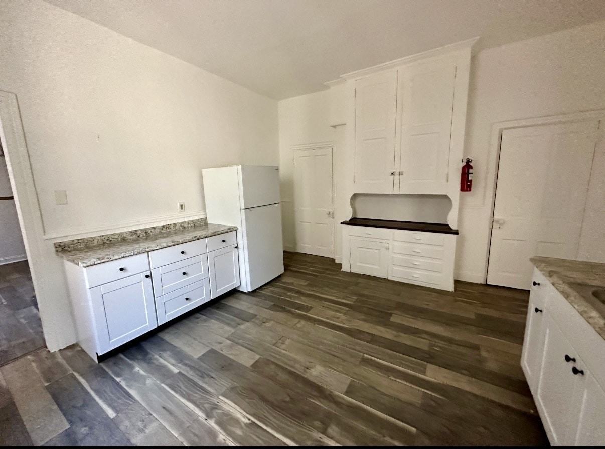 930 West Main Street, Unit 1st Floor - Photo 3 of 8