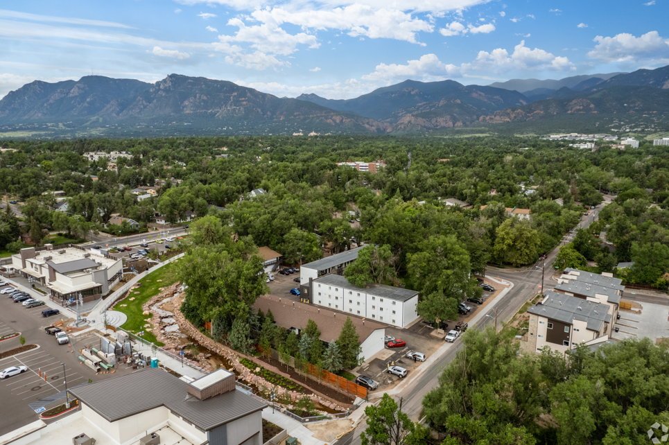The Ivy at Cheyenne Creek - Photo 4 of 45