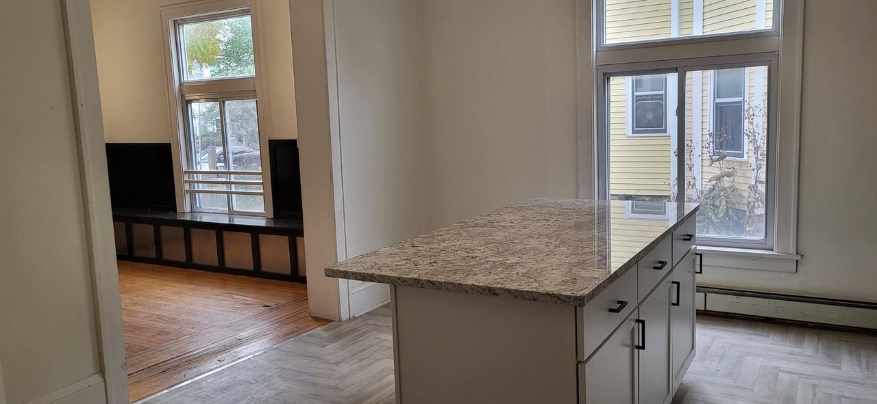 2006 2nd Avenue South #1 - Photo 5 of 17