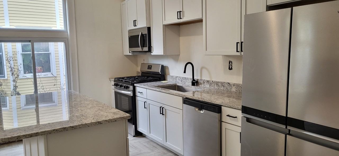 2006 2nd Avenue South #1 - Photo 7 of 17