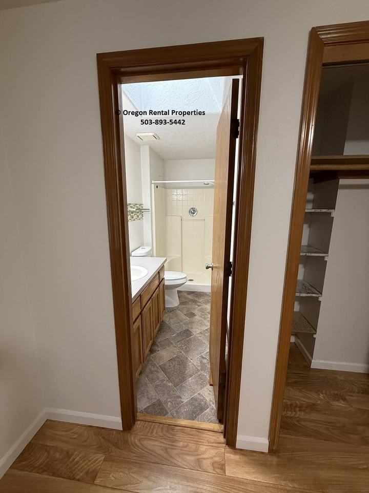 12802 Se Main St #NA - Photo 7 of 34