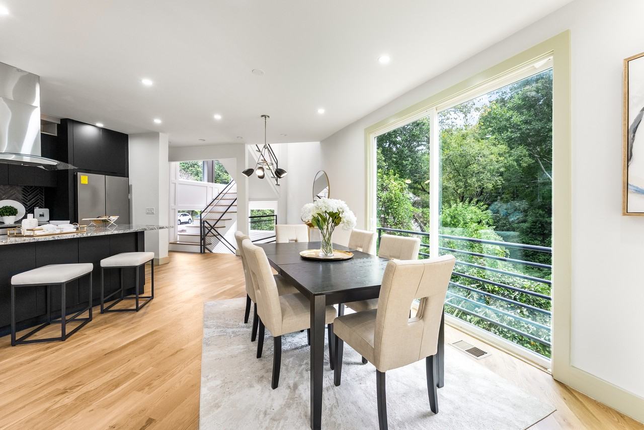 335 Eureka Drive Northeast #NA - Photo 6 of 23