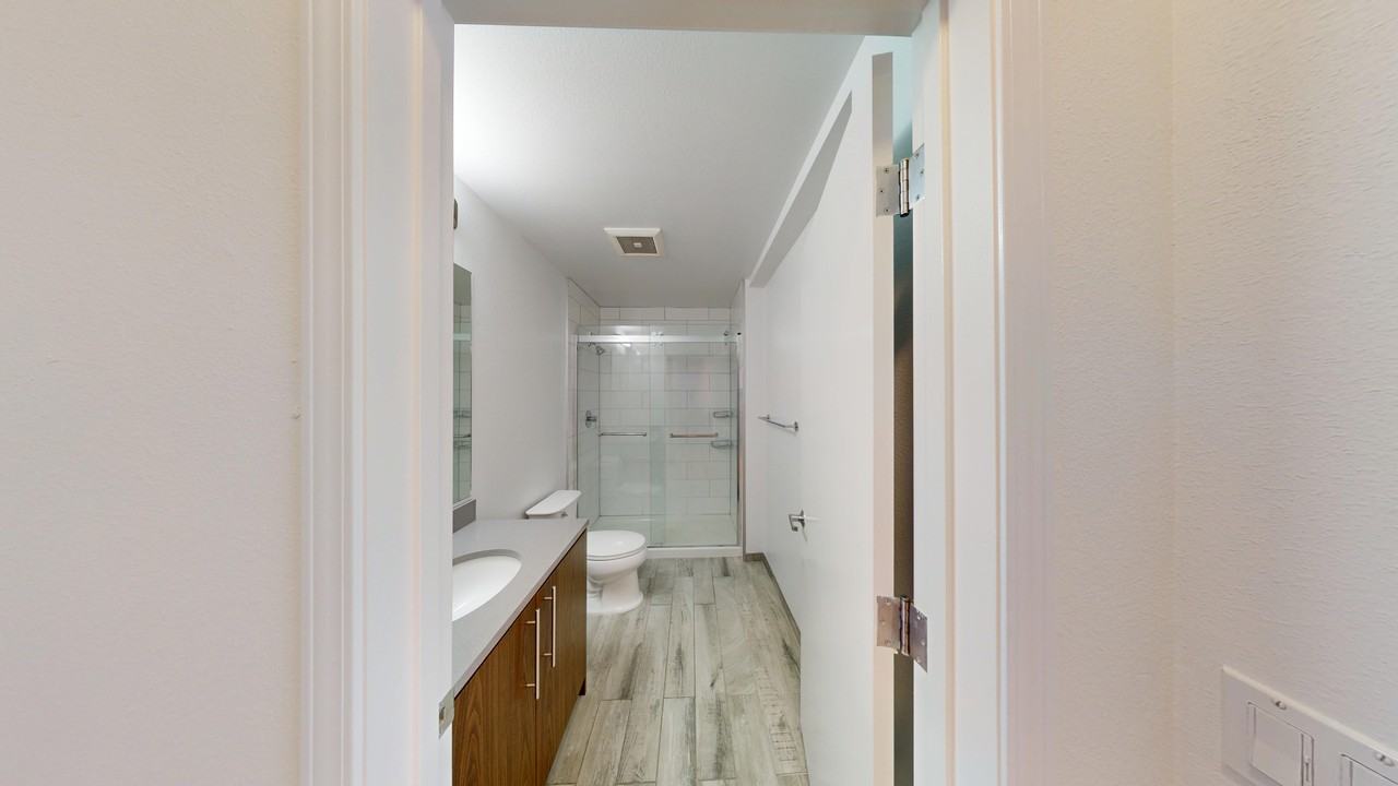 540 Leavenworth Street - Photo 4 of 50