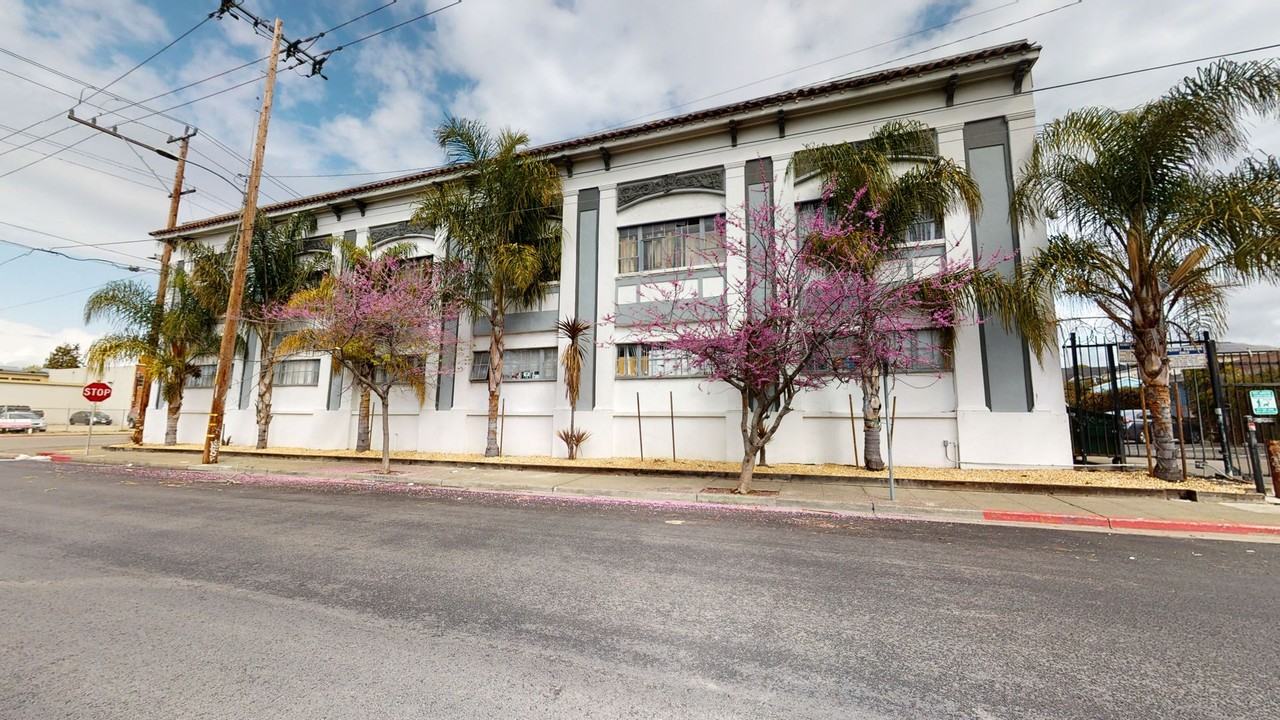 3010 Adeline Street - Photo 2 of 6