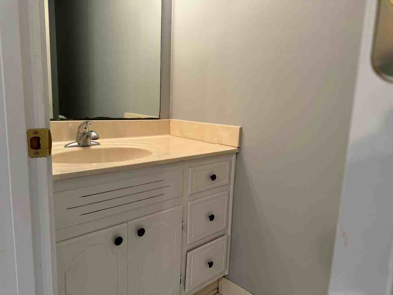 370 South Pope Street - Photo 7 of 17