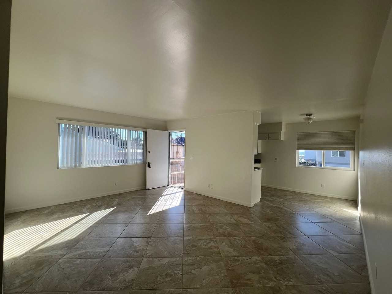 2700 Hemlock Ave - Photo 2 of 11