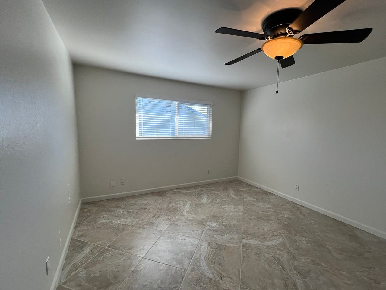 2700 Hemlock Ave - Photo 6 of 11