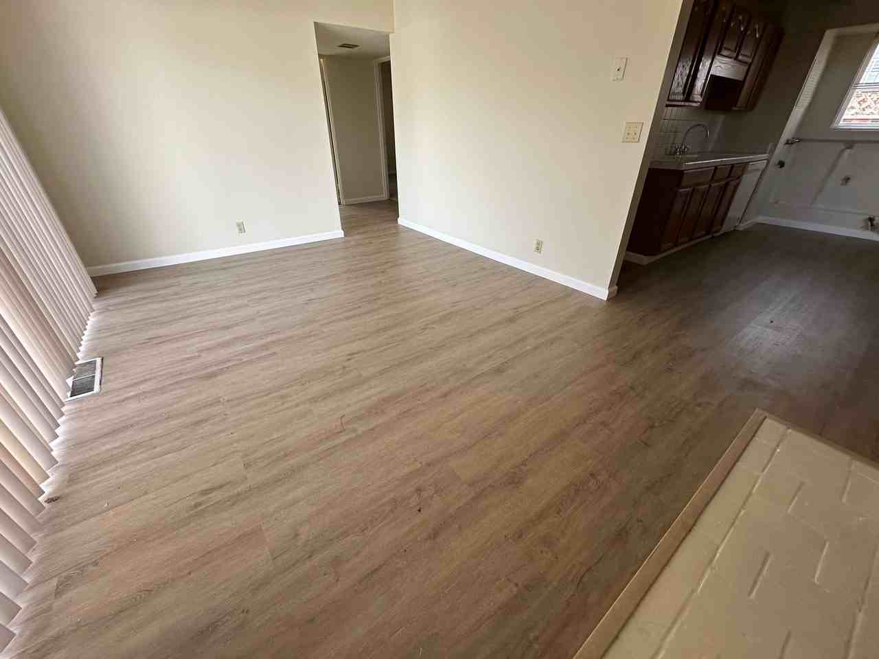 18760 Hanna Dr - Photo 4 of 13