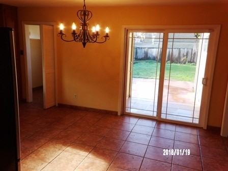 28 Grove St - Photo 7 of 10