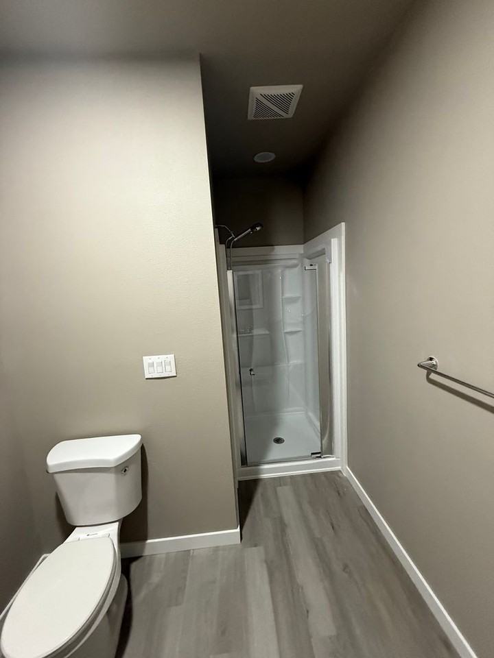 24500 Russell Rd - Photo 5 of 6