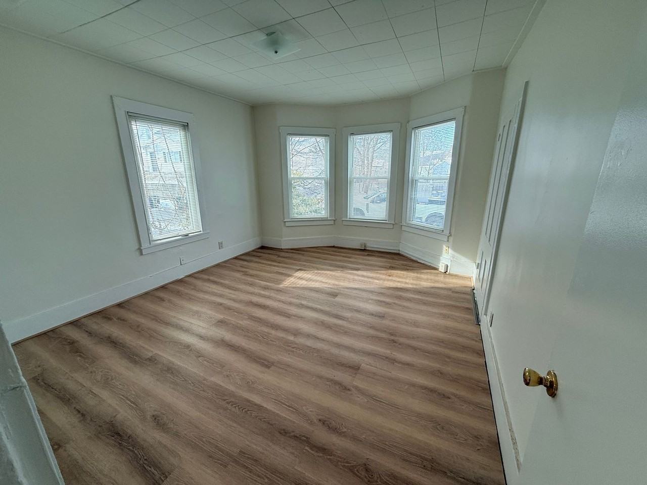 35 Wentworth Street - Photo 5 of 17