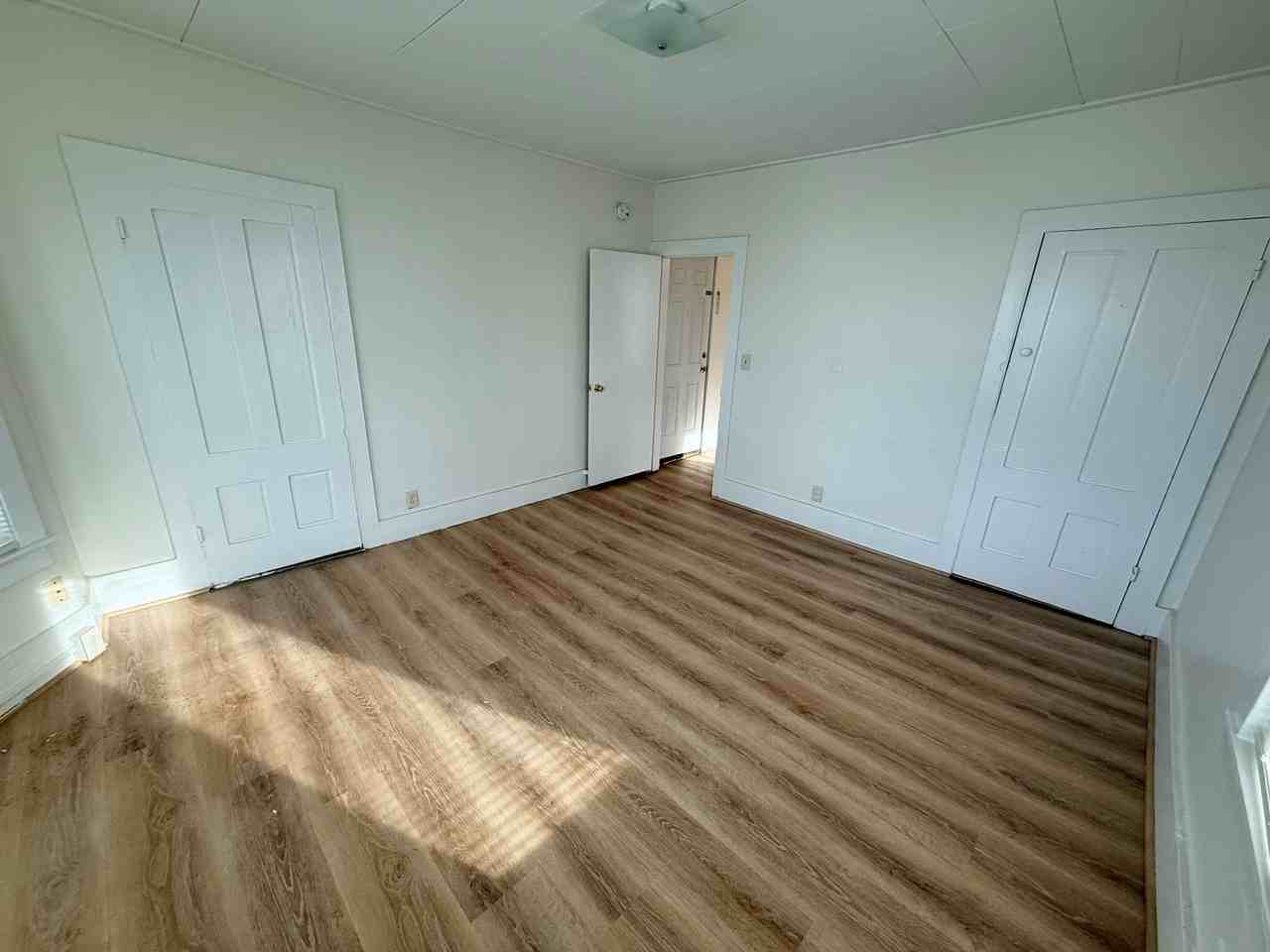 35 Wentworth Street - Photo 7 of 17