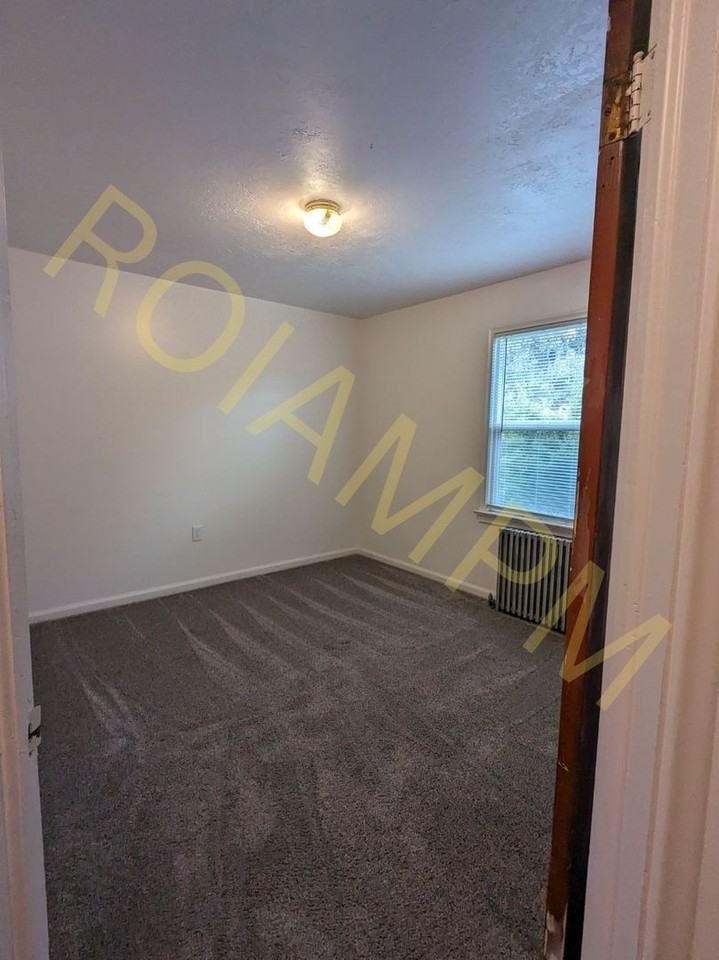 1160 South 4th Avenue - Photo 6 of 6