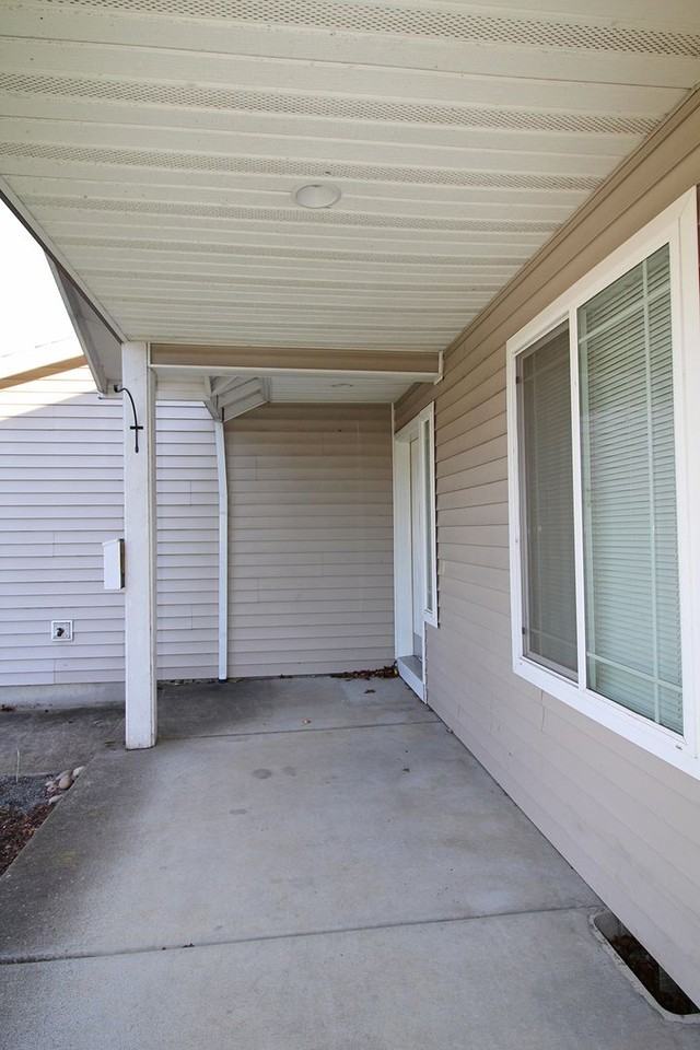 1630 Se 4th St - Photo 2 of 26