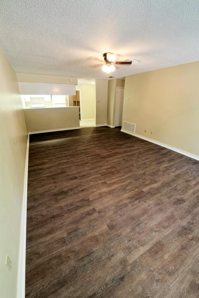 Tyler Duplexes - Photo 2 of 26