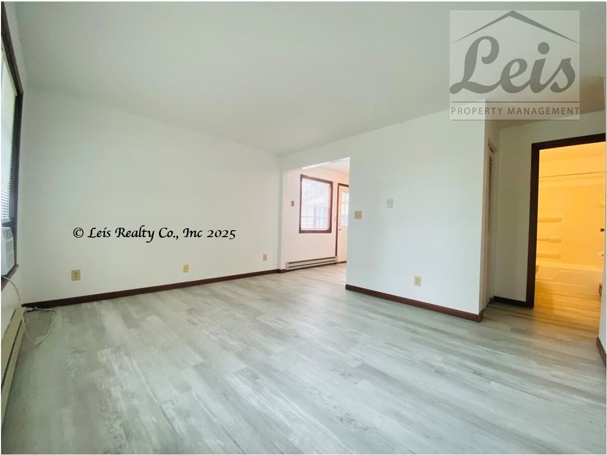 251 Janet Avenue - Photo 3 of 18