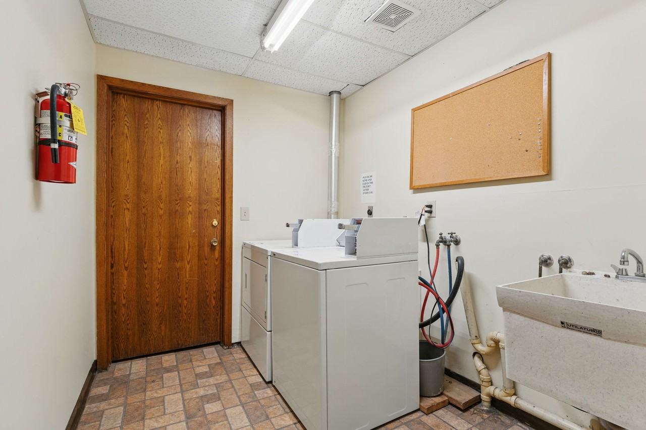 440 Brad Street - Photo 3 of 12