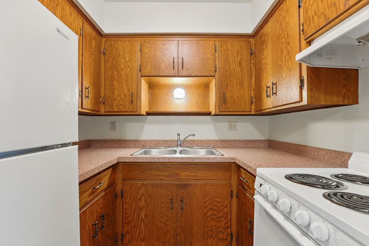 440 Brad Street - Photo 6 of 12