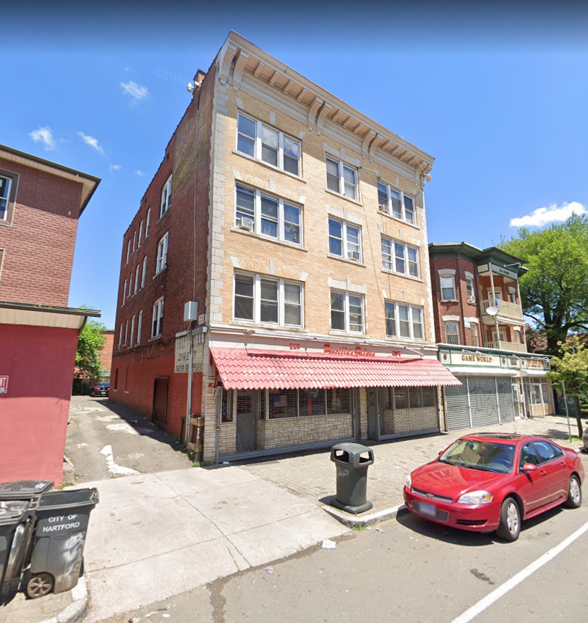 844-850 Parkzoin  Street - Photo 4 of 46