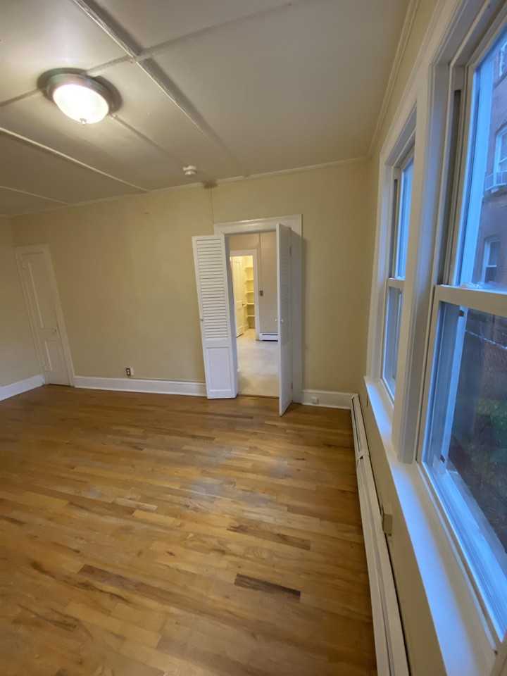 784-786 Capitol Avenue - Photo 6 of 8